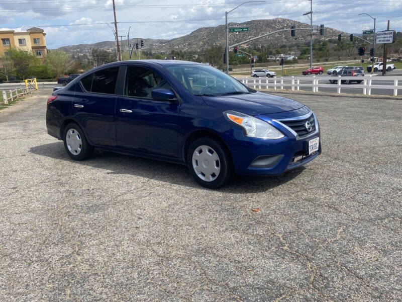 2019 Nissan Versa SV