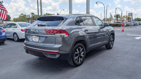 2023 Volkswagen Atlas Cross Sport SE
