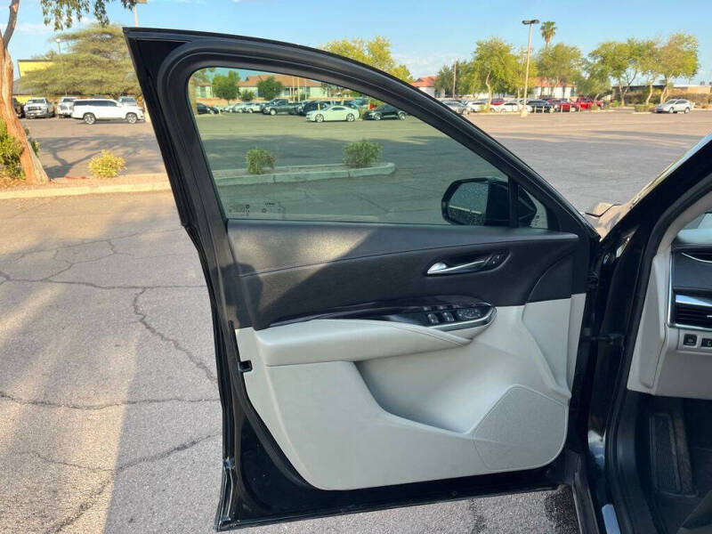 2020 Cadillac XT4 Luxury