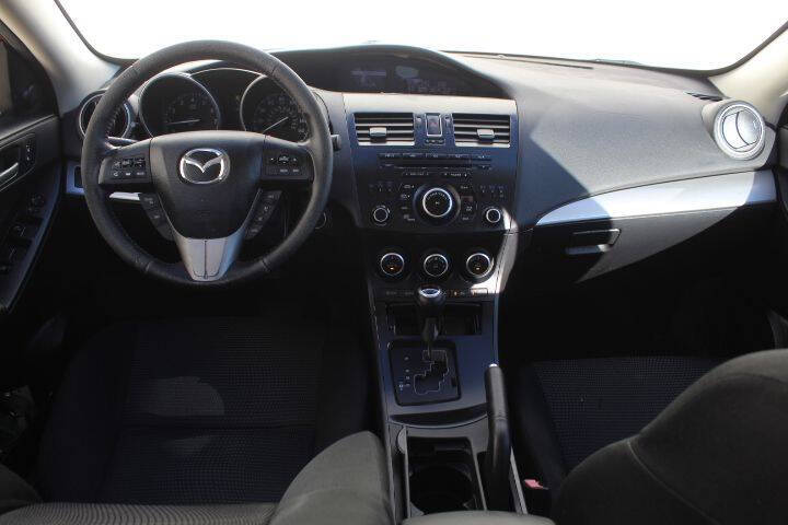 2013 Mazda MAZDA3 i Touring
