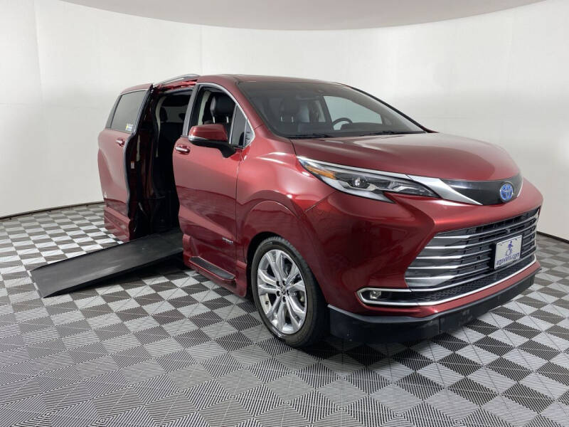 2021 Toyota Sienna for sale at AMS Vans in Tucker GA