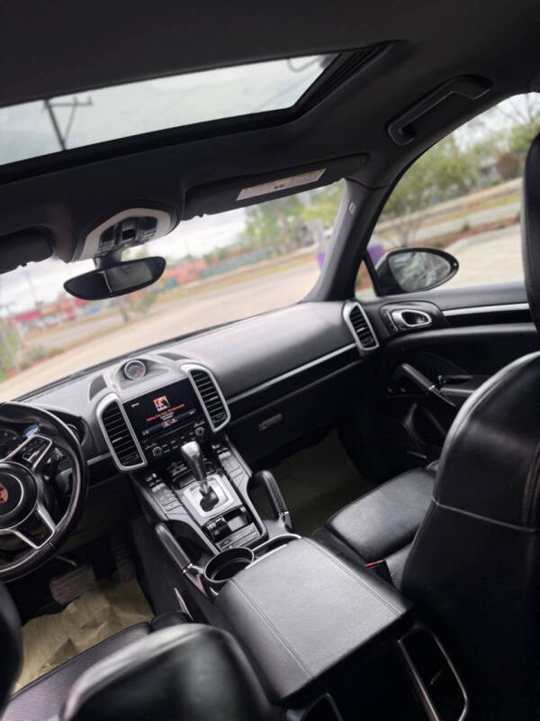 2017 Porsche Cayenne