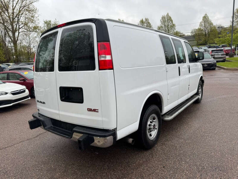 2024 GMC Savana 2500