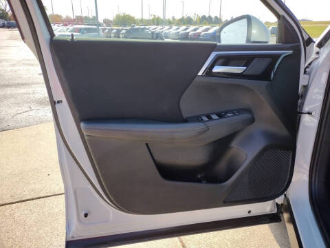 2023 Mitsubishi Outlander PHEV ES