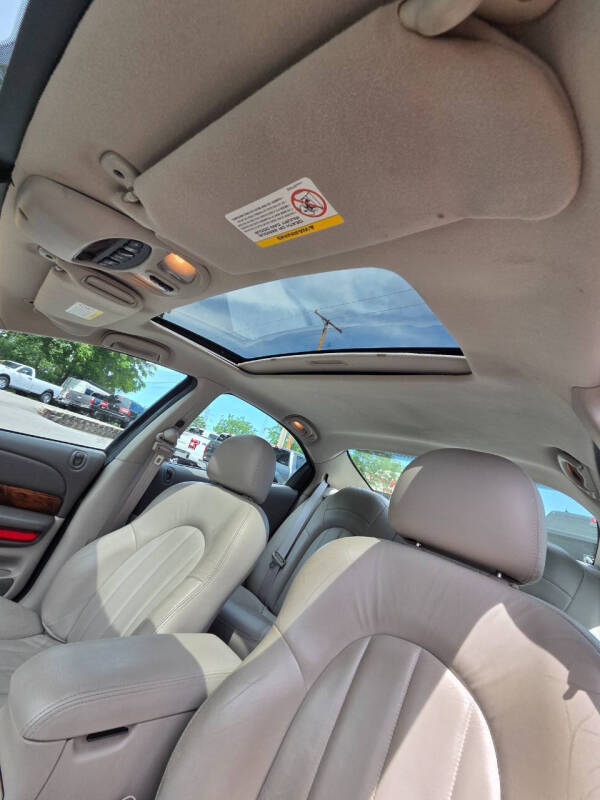 2004 Chrysler 300M