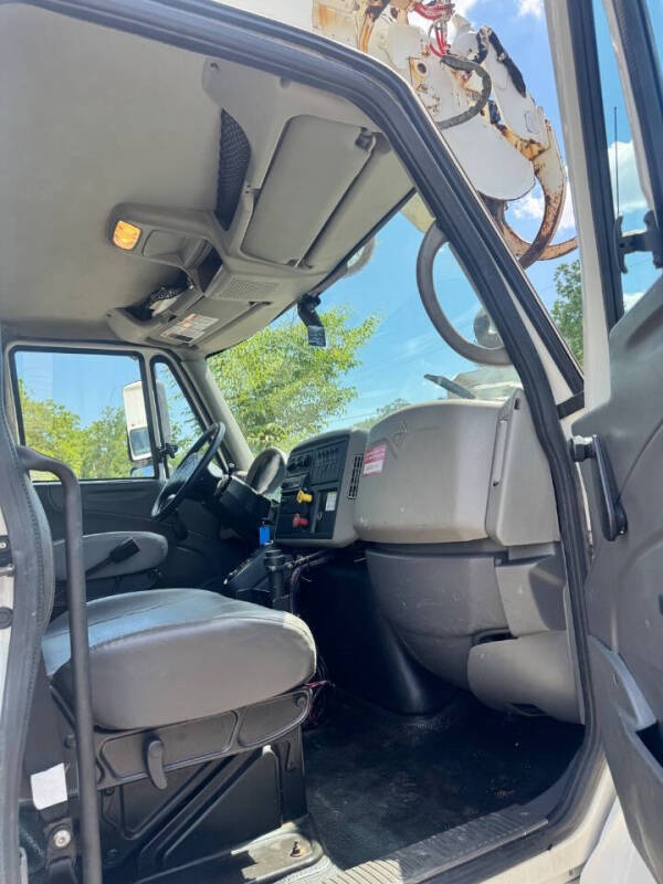 2011 International WorkStar 7300