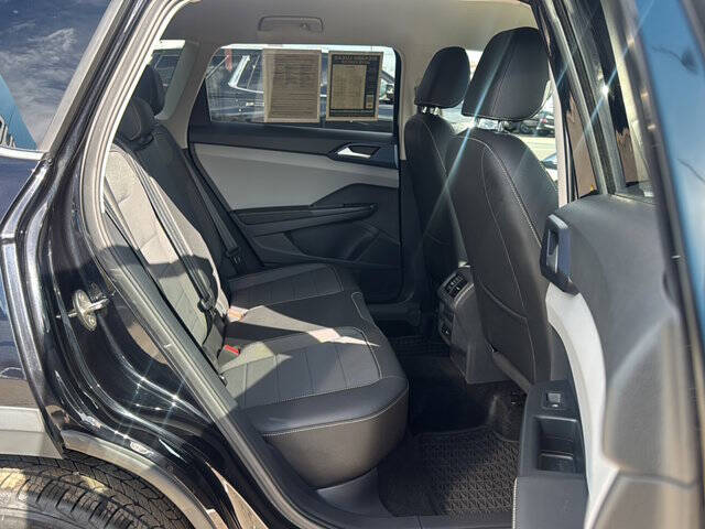 2024 Volkswagen Taos SE 4Motion