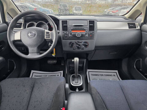 2011 Nissan Versa 1.8 S