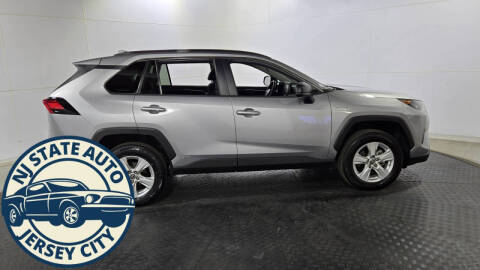 2021 Toyota RAV4 Hybrid LE