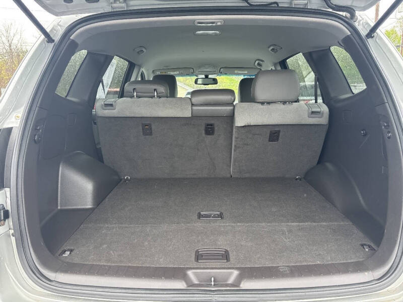 2011 Hyundai Santa Fe SE