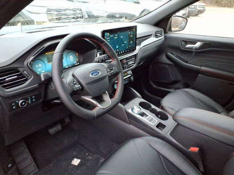 2026 Ford Escape Hybrid ST-Line Elite