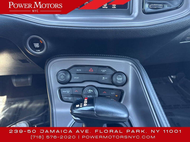 2023 Dodge Challenger SXT