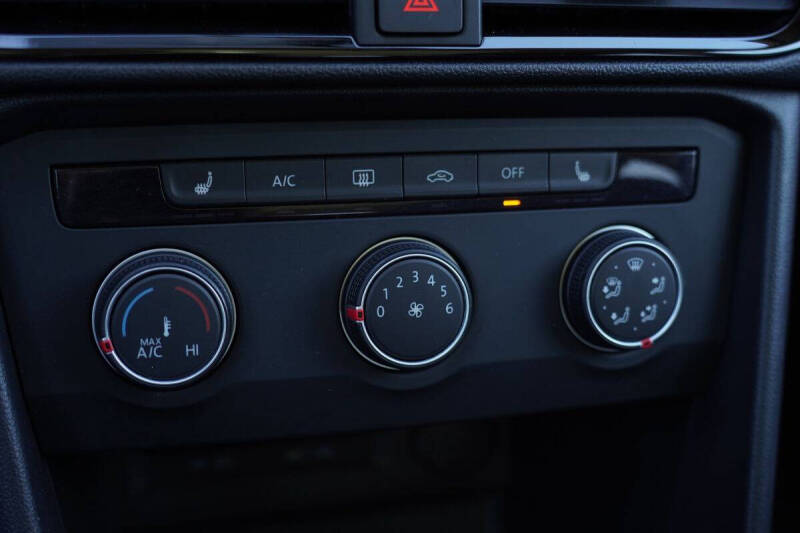 2022 Volkswagen Taos SE 4Motion