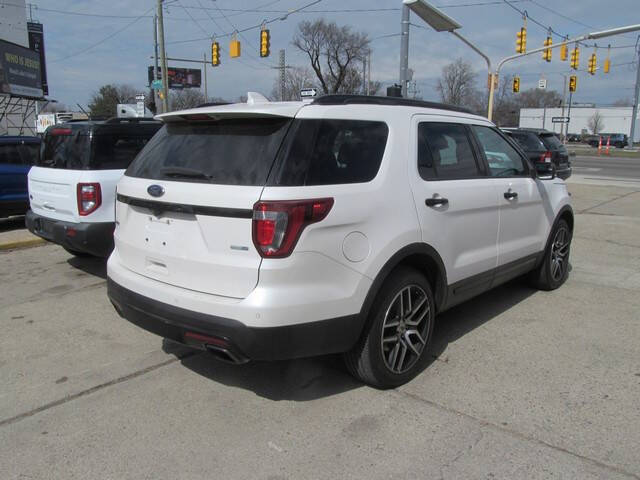 2017 Ford Explorer Sport