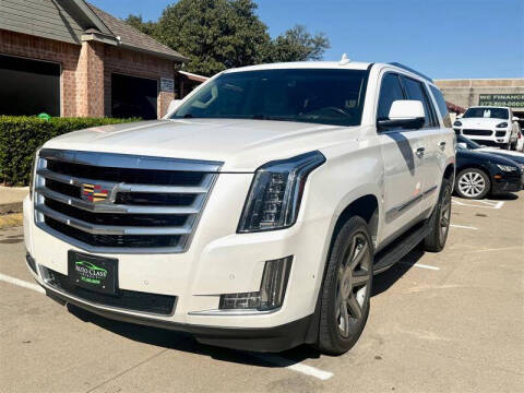 2016 Cadillac Escalade Luxury Collection