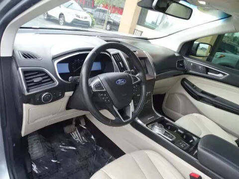 2020 Ford Edge Titanium