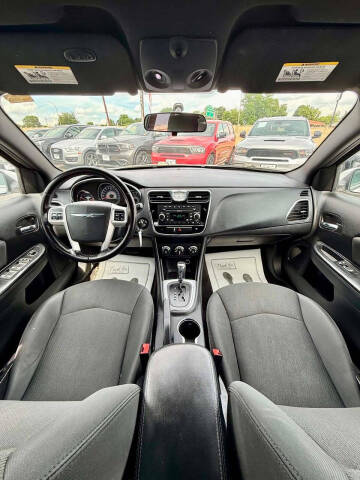 2011 Chrysler 200 Touring