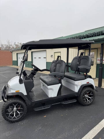 2025 Denago Rover XL