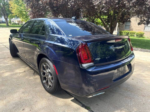 2016 Chrysler 300 S