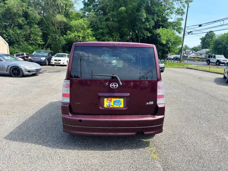 2005 Scion xB