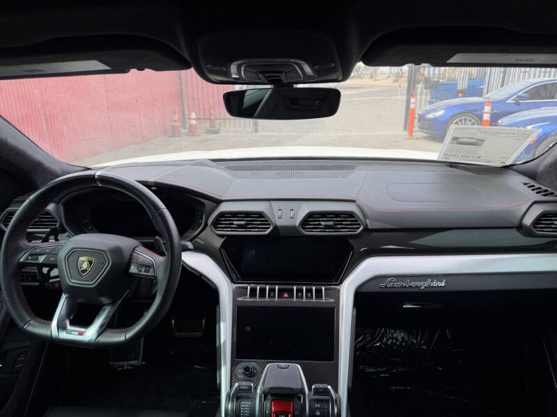 2021 Lamborghini Urus