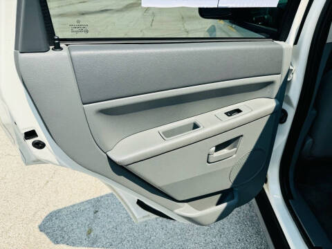 2007 Jeep Grand Cherokee Laredo