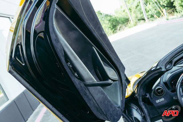 2020 McLaren 720S Spider Performance