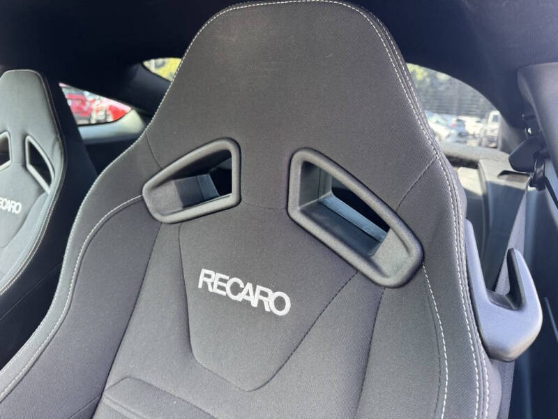 2022 Ford Mustang Mach 1