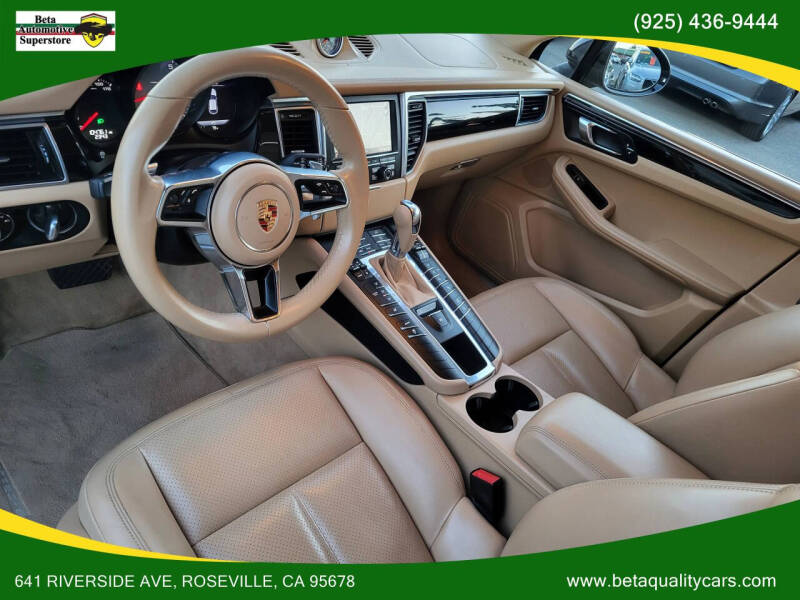 2015 Porsche Macan S