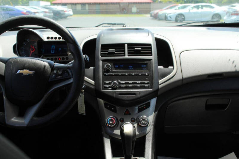 2015 Chevrolet Sonic LS Auto