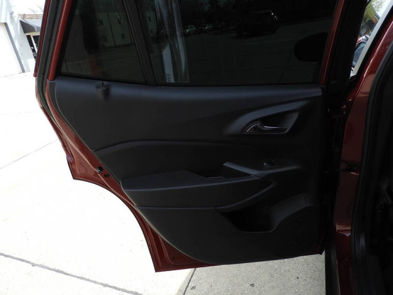 2025 Chevrolet Trax LS