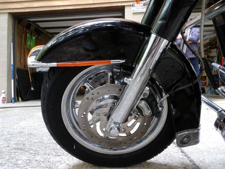 2004 Harley-Davidson FLHT Electra Glide