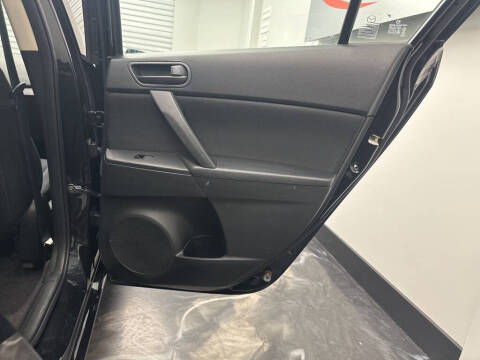 2011 Mazda MAZDA3 i Sport