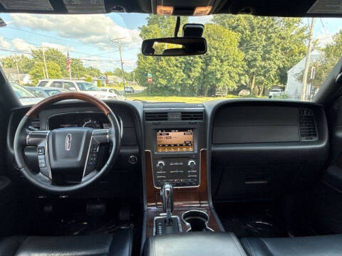 2017 Lincoln Navigator L Select