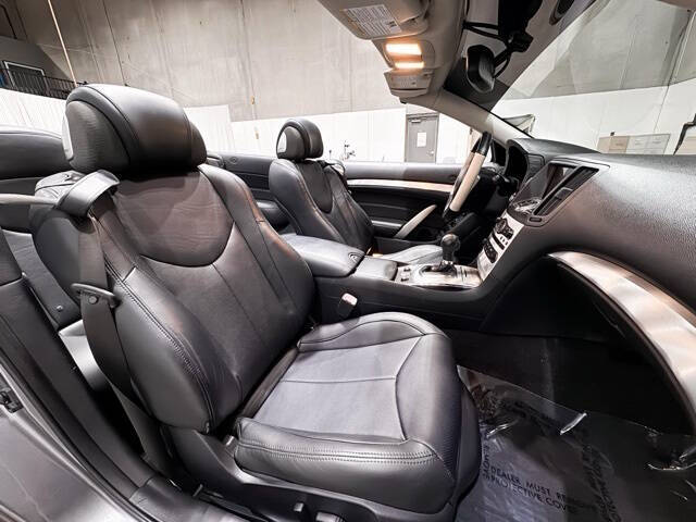 2015 Infiniti Q60 Convertible