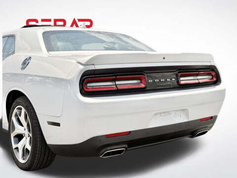 2016 Dodge Challenger SXT