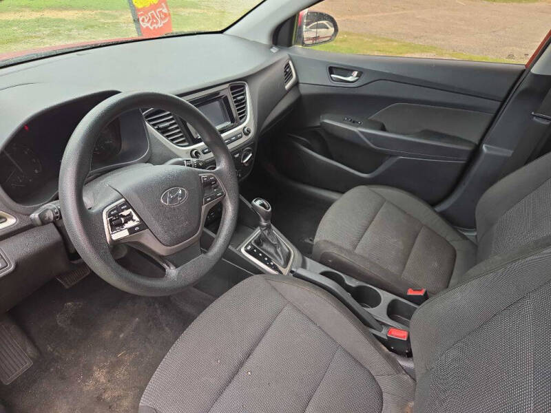 2019 Hyundai Accent SE