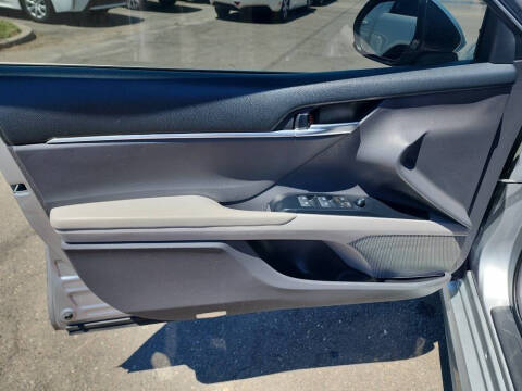 2018 Toyota Camry SE