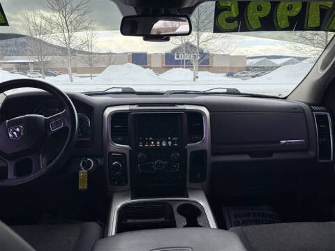 2017 RAM 1500 SLT