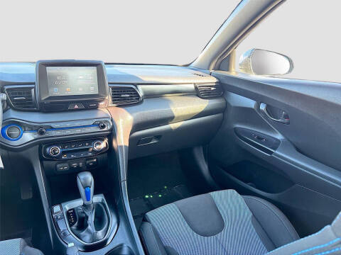 2019 Hyundai Veloster