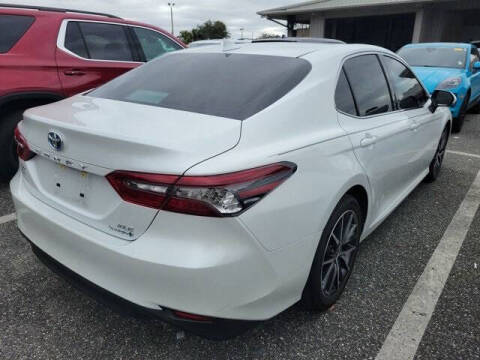 2023 Toyota Camry Hybrid XLE