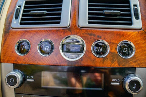 2015 Aston Martin DB9 Volante