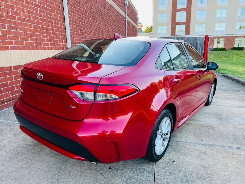 2021 Toyota Corolla LE photo 9