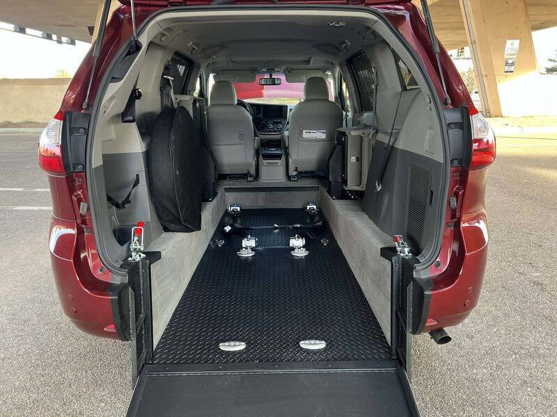 2017 Toyota Sienna