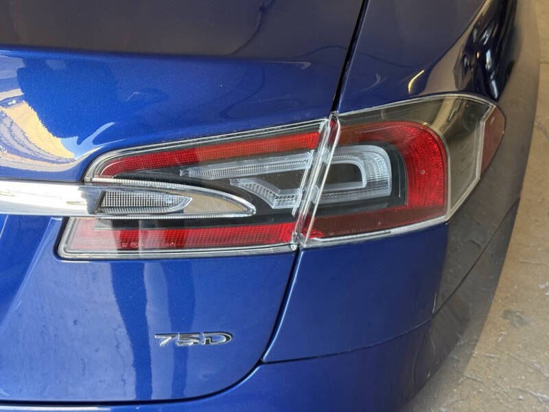 2018 Tesla Model S 75D