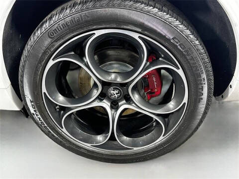 2022 Alfa Romeo Stelvio Veloce