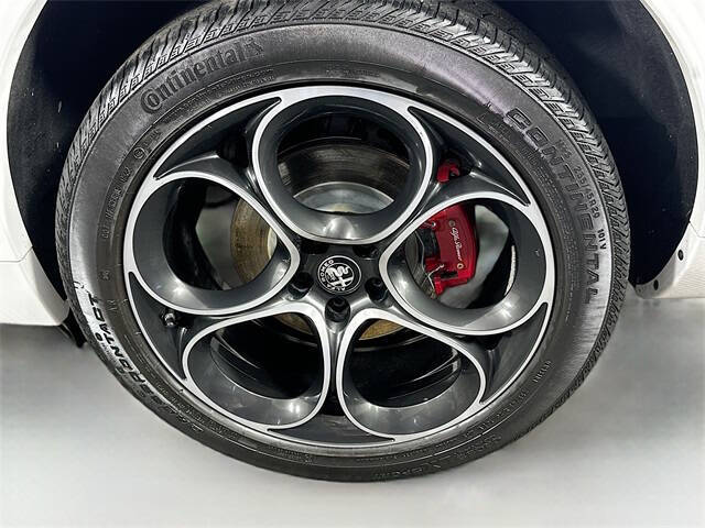 2022 Alfa Romeo Stelvio Veloce