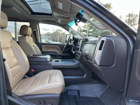 2017 GMC Sierra 3500HD Denali