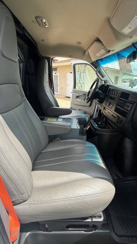 2018 Chevrolet Express 2500
