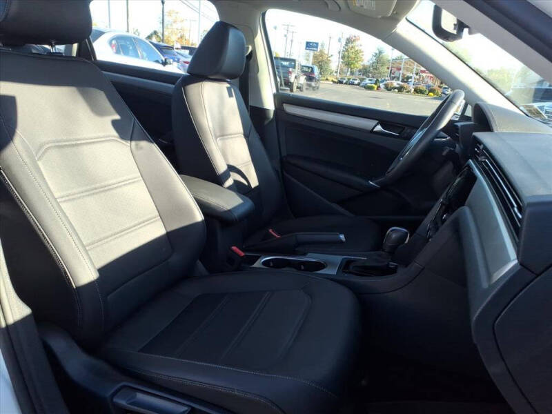 2022 Volkswagen Passat SE